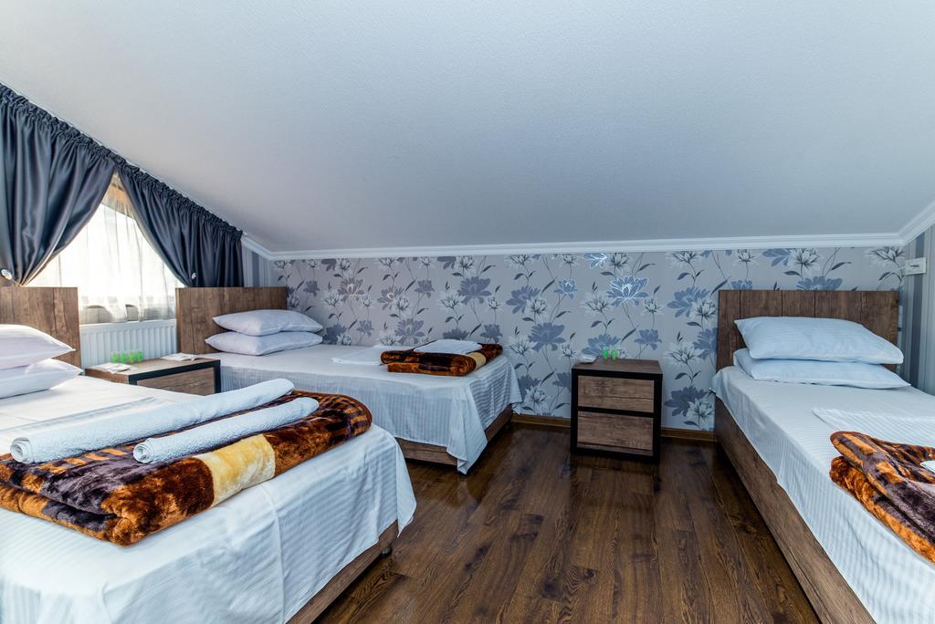 Hotel Guglux &Wine Cellar Телави Екстериор снимка