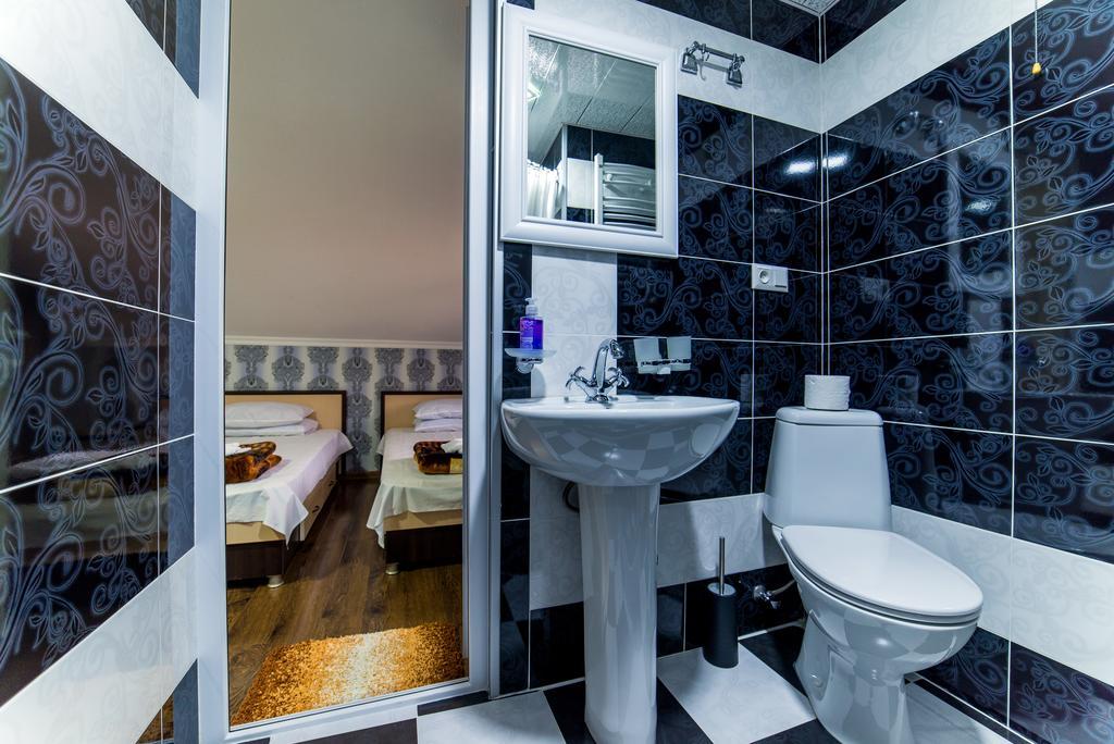 Hotel Guglux &Wine Cellar Телави Екстериор снимка