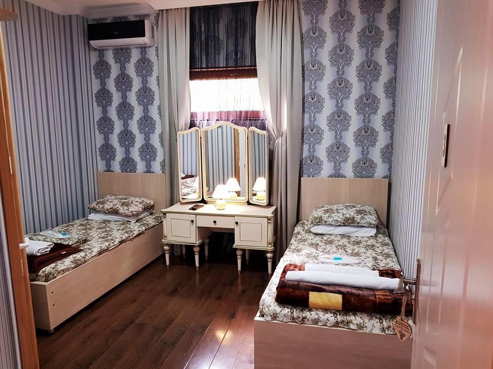 Hotel Guglux &Wine Cellar Телави Екстериор снимка